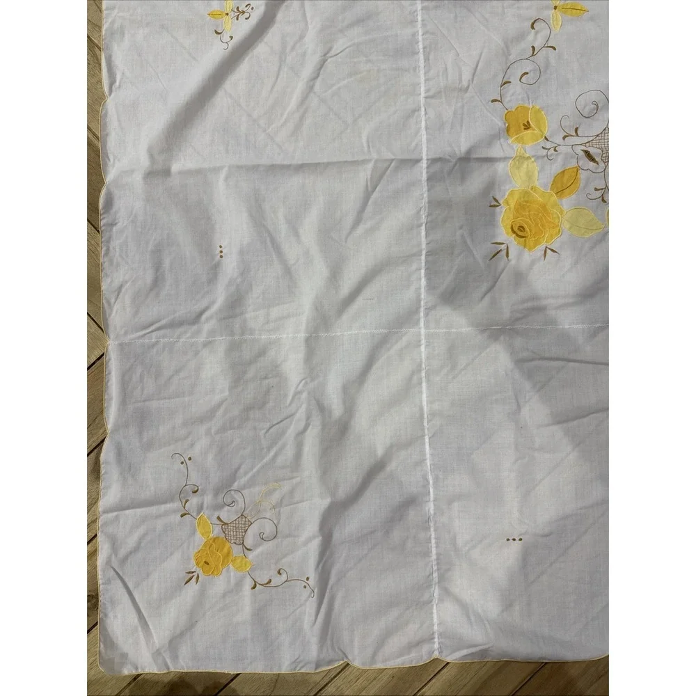 Vintage Hand Embroidered Linen Tablecloth White Yellow Floral 102x62 Rectangular